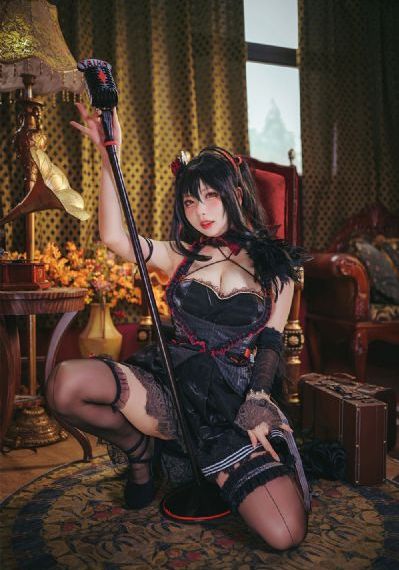 二次元美女被超污游戏暴衣_剧情片完整视频观看